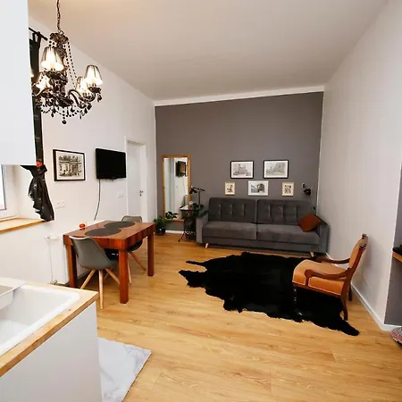 Mini Flat *