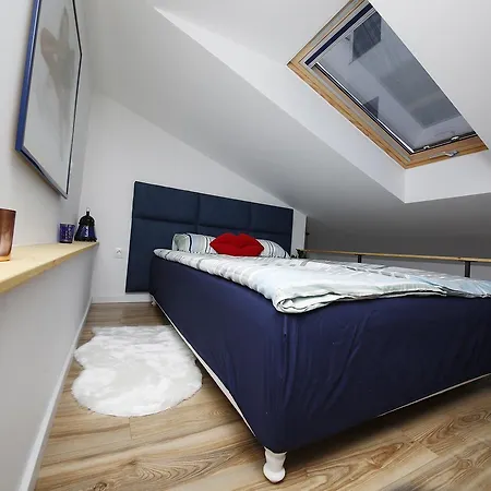 Mini Flat Apartment *